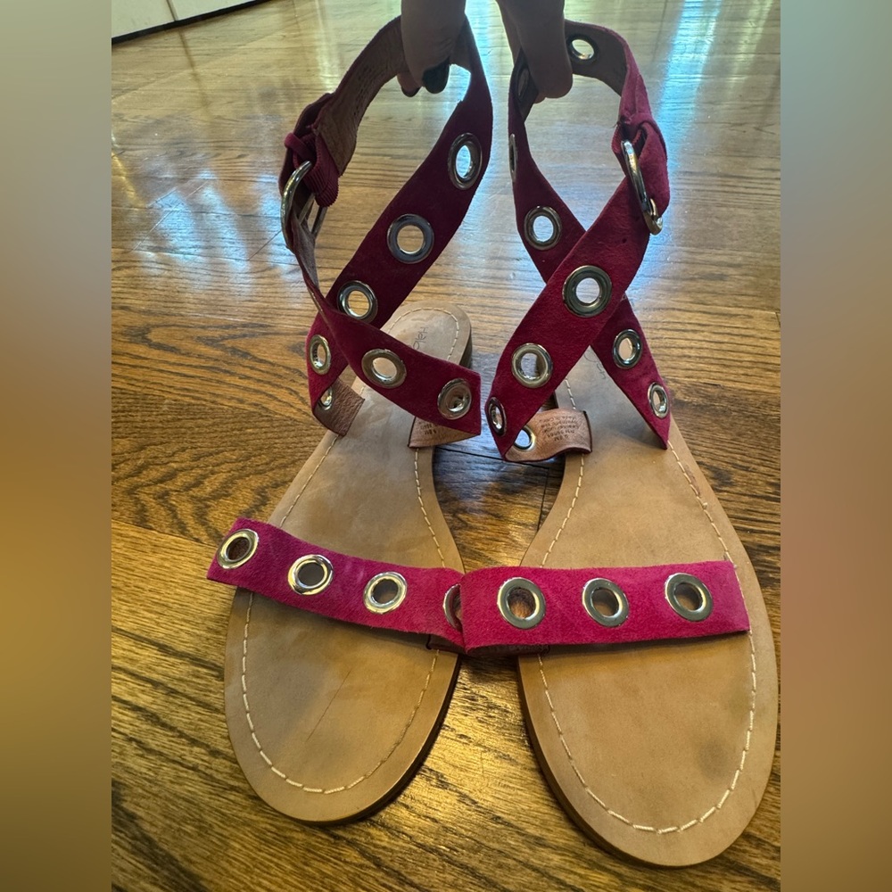 Halogen Stylish Pink Ankle Wrapping Sandals with Grommet Accents, size 9